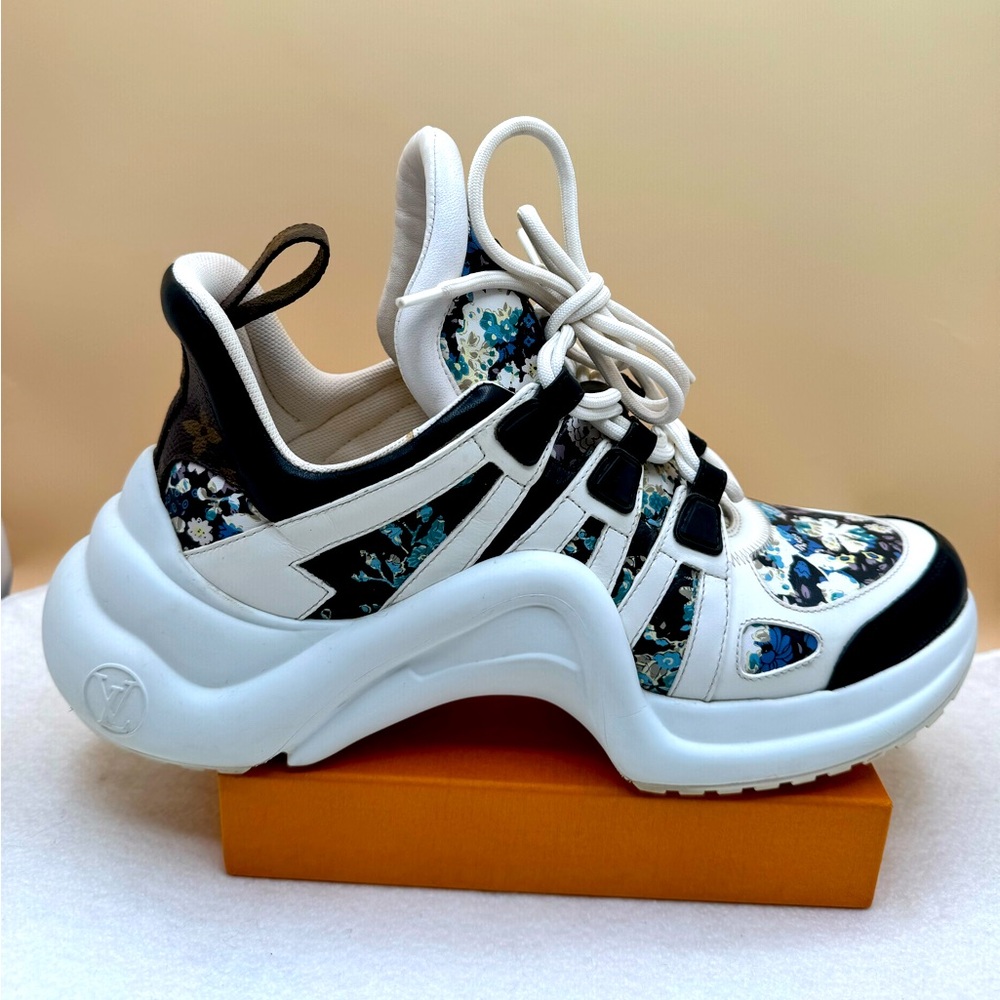 🔥 SOLD Louis Vuitton Archlight Sneakers Size 41